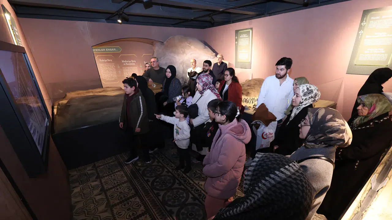 Konyalılar, Taş Bina'da duygulandıran sergiye akın ediyor