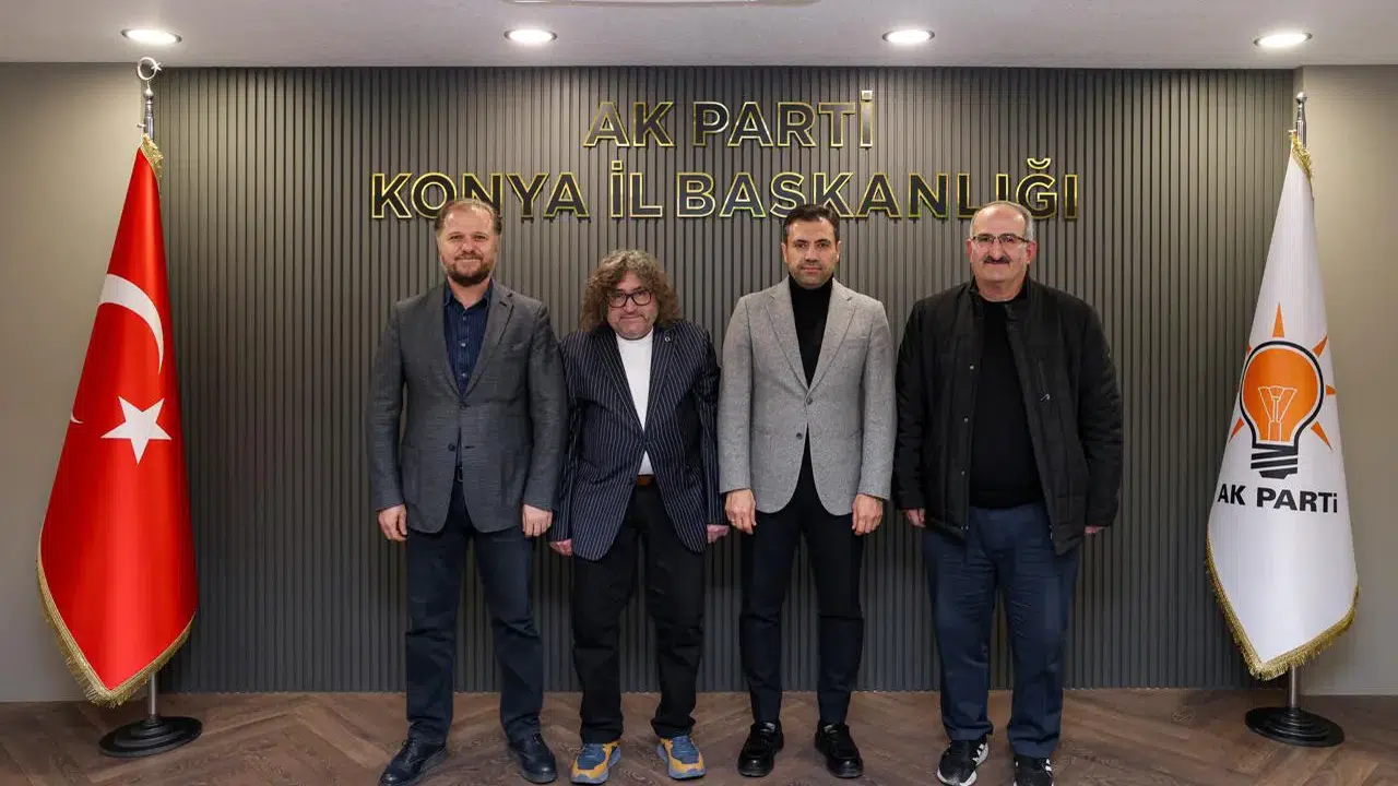 Konya'da özel para Başkan Özgökçen'e hediye edildi