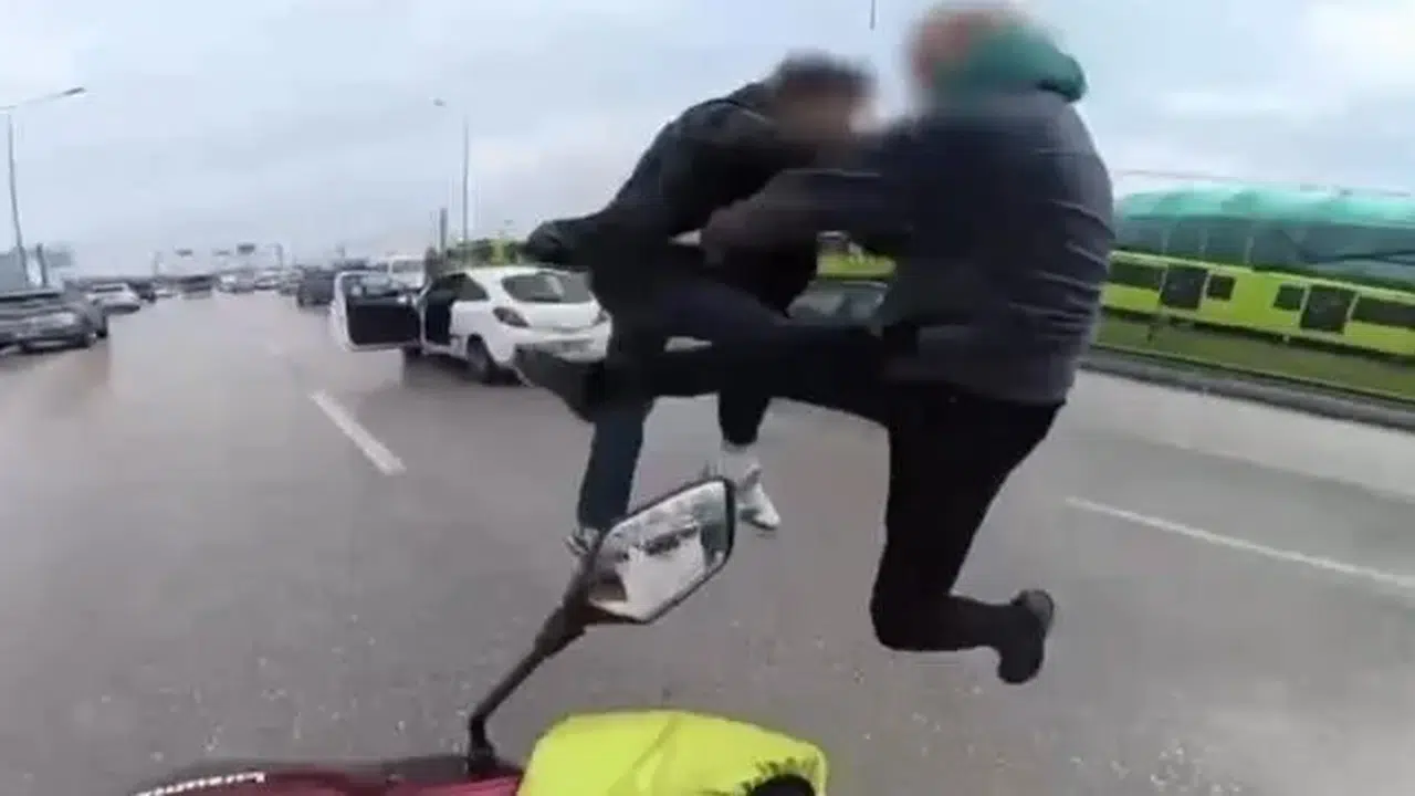 Bu uçan tekmenin bedeli ağır oldu: Tekmeyi atan için hayat artık farklı akacak