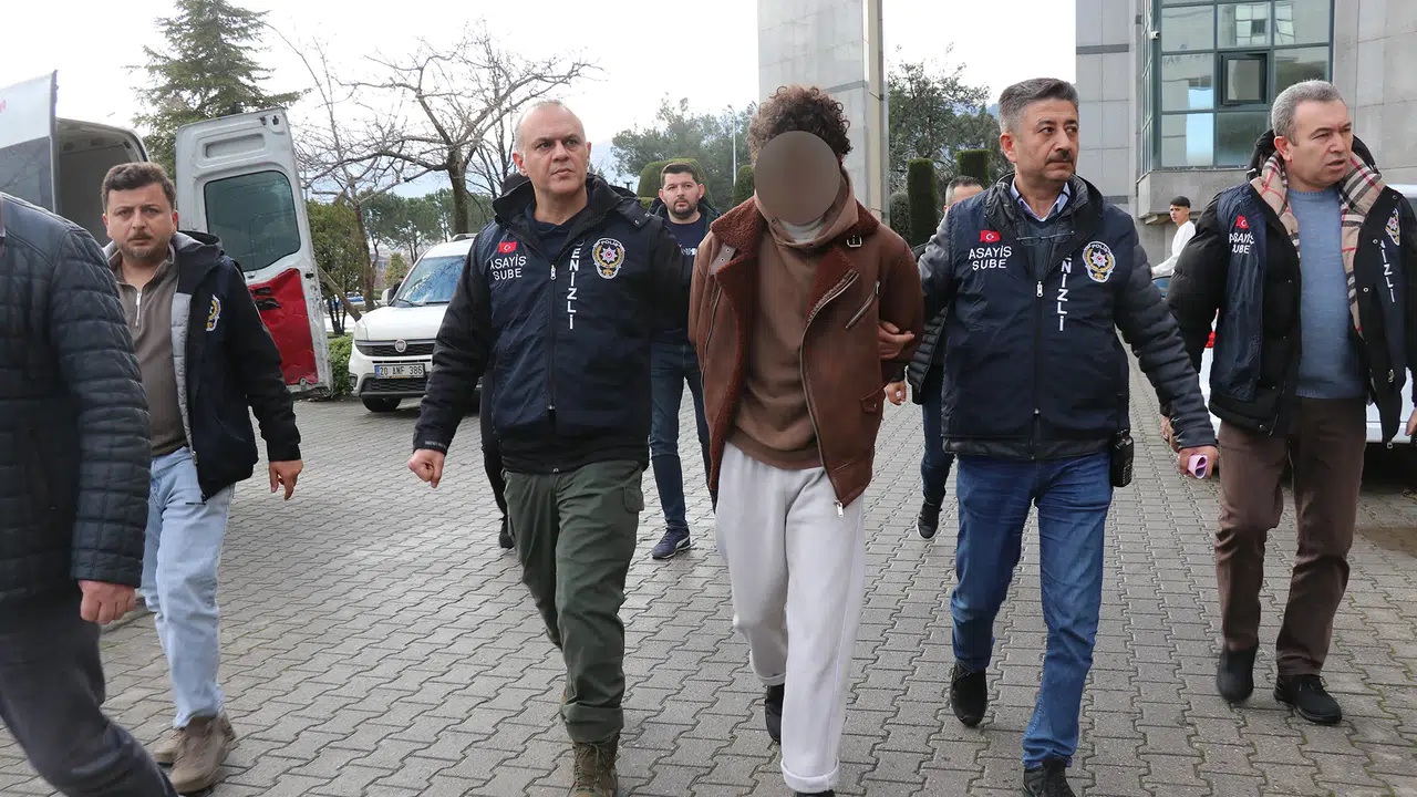 Sosyal medyada tanıştığı mobilya ustasını öldüren genç tutuklandı