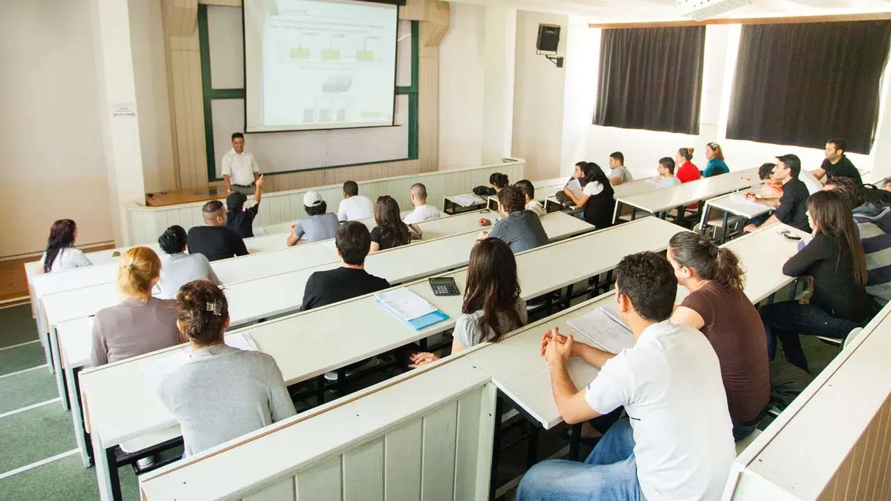 Konya'daki üniversitede skandal: Borçlu öğrenciler ifşa edildi