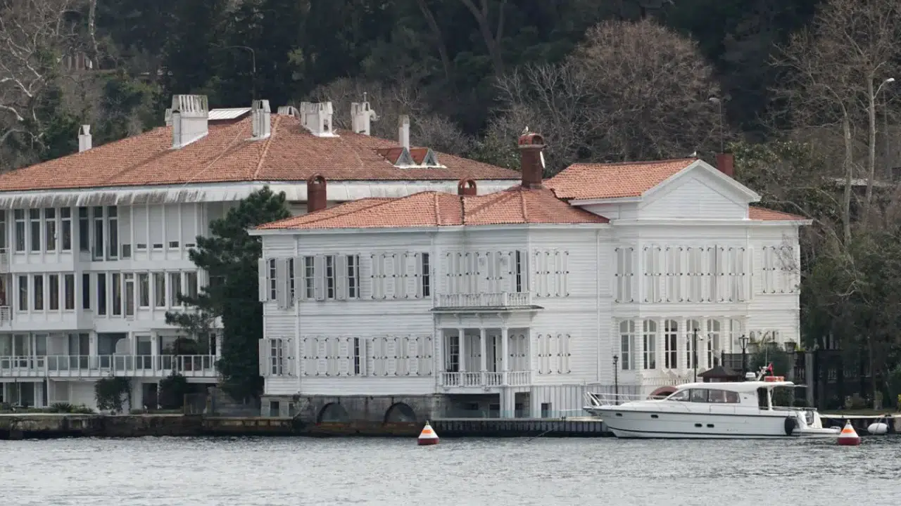 Kurtlar Vadisi dizisinin ikonik mekânı:: Yalının yüzde 15 hissesi rekor bedelle satışta