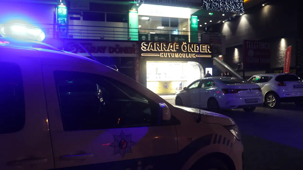 Konya'da kuyumcu soygunu: Çaldıkları bilezikler imitasyonmuş