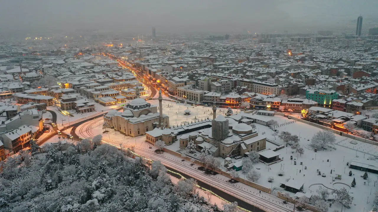 Konya’ya sistem kar yağışıyla geliyor: Şehir aniden soğuyacak