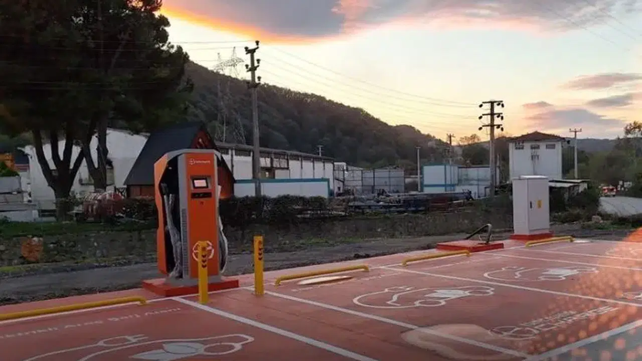 ŞARJ İSTASYONU KURULUMU VE VERİMLİ KULLANIM REHBERİ