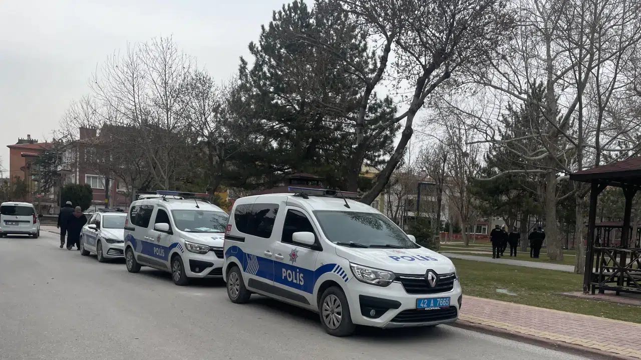 Konya’da parktaki tartışma kanlı bitti: 17 yaşındaki genç bıçaklandı