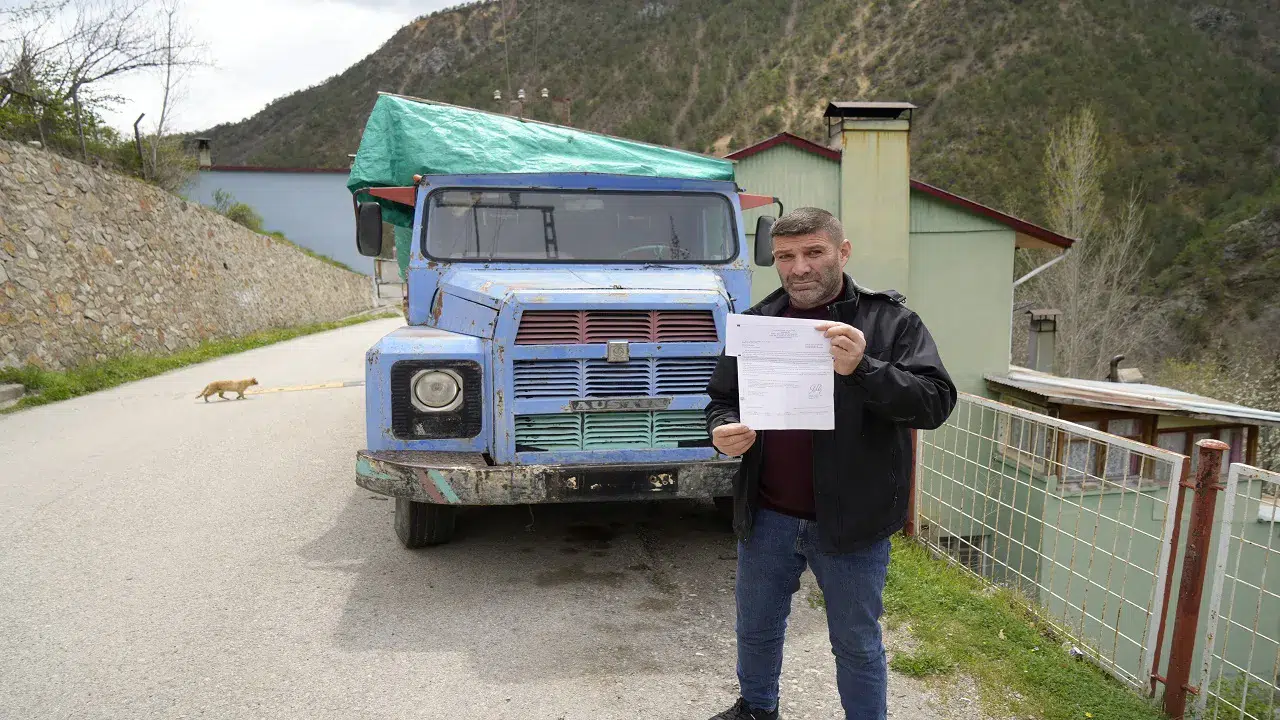 Bakan trafik cezasını iptal ettirebilir mi: O kamyon 3 yıldır evin önündeydi