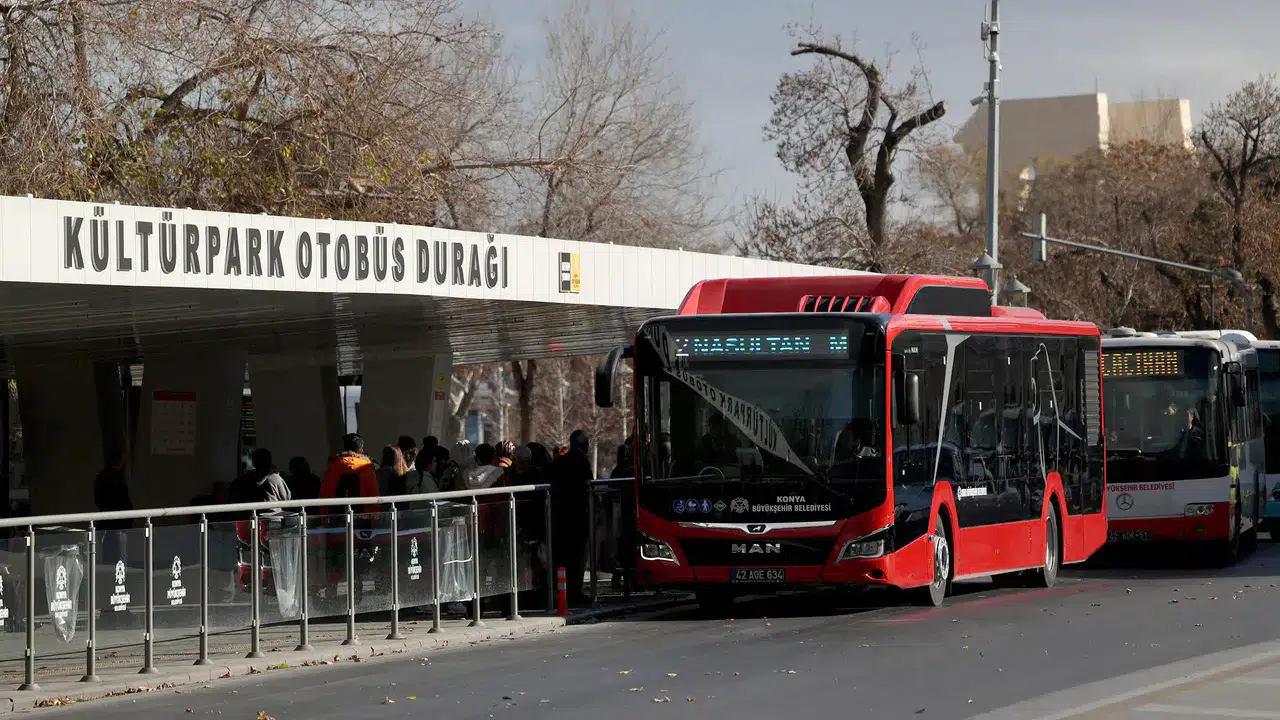Konya'da yoğun kullanılan otobüs hattının güzergahı değişiyor