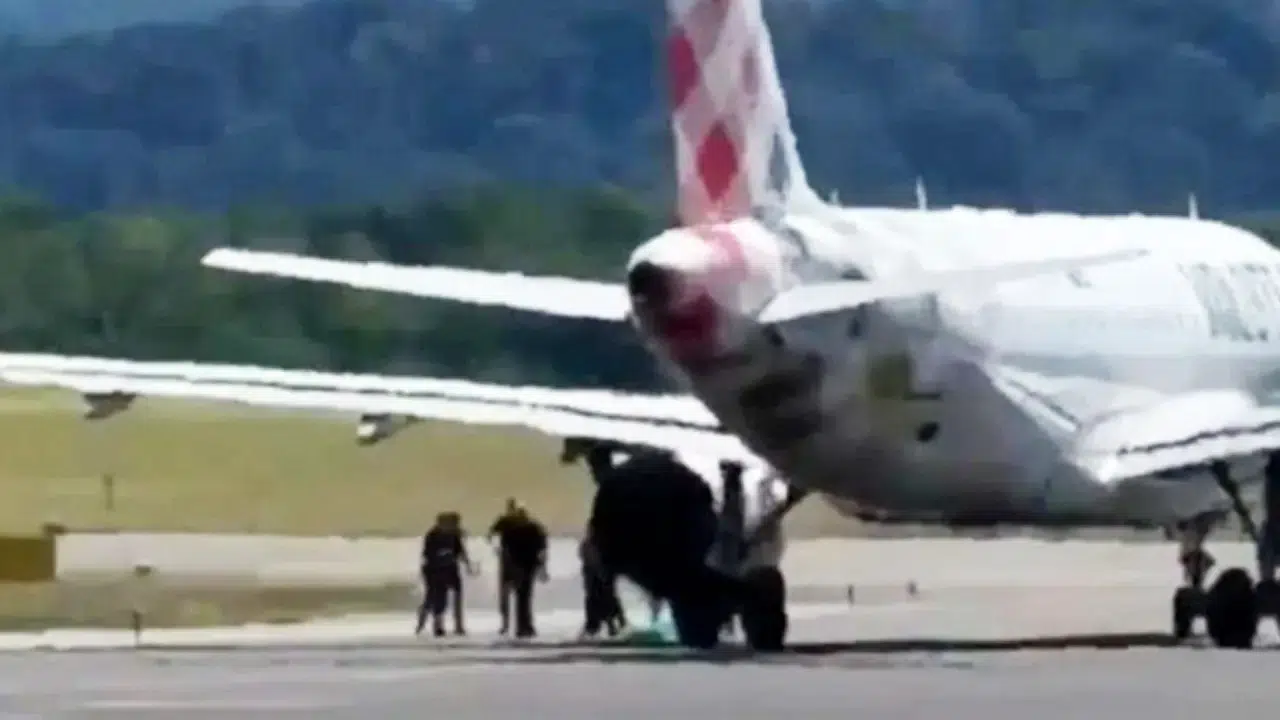 İtalya'da uçuşlar için yakıt kısıtlaması: Savaş Avrupa'yı vuruyor