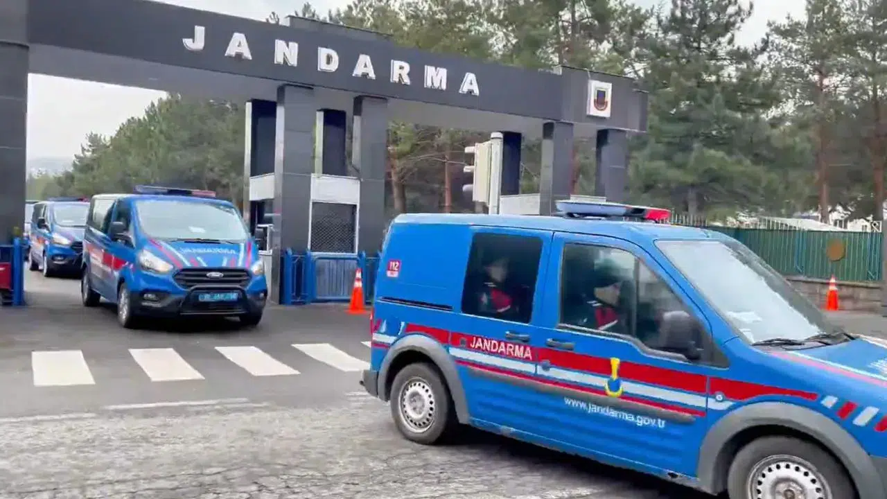 Konya'da çok sayıda silah ve silah parçası ele geçirildi: Tutuklamalar var