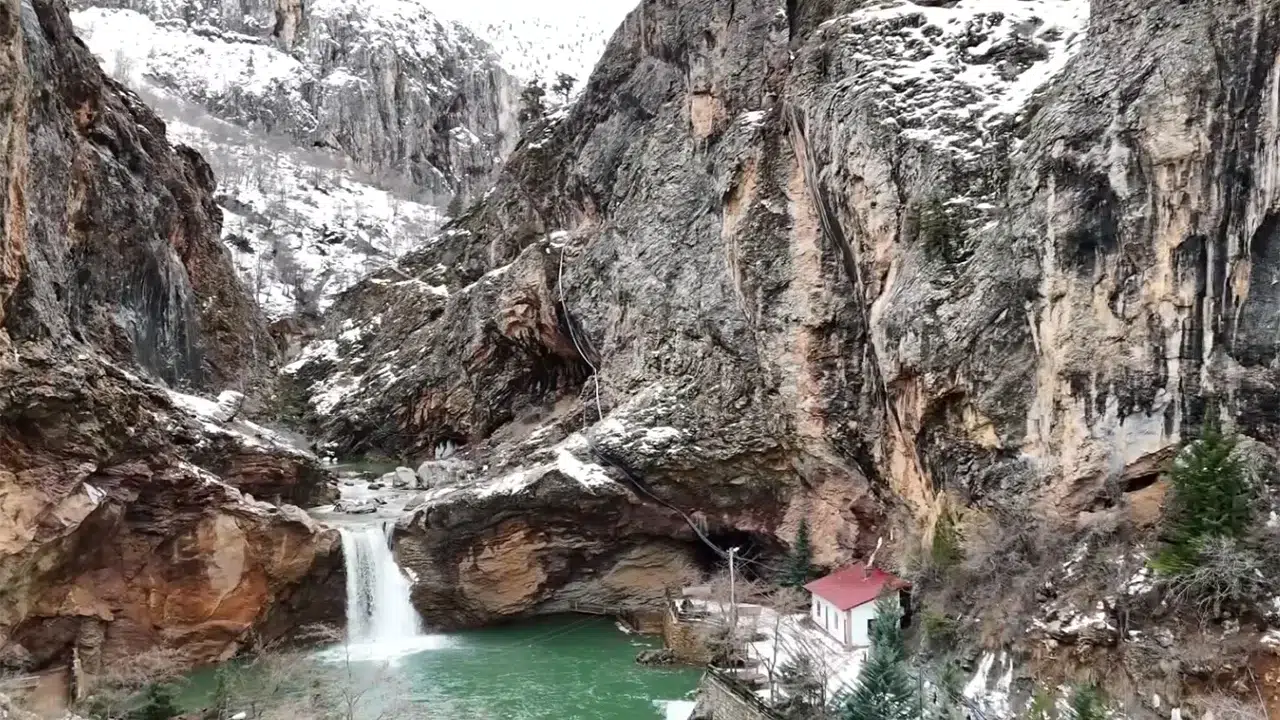 Konya’nın saklı cenneti hayat buluyor: Çetmi adeta kükrüyor