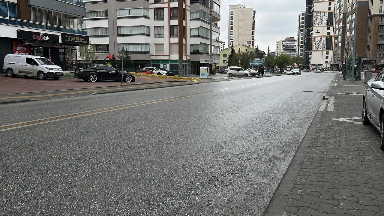 Konya'da bisiklet sürücüsü kabusu yaşadı: Taksi çarptı