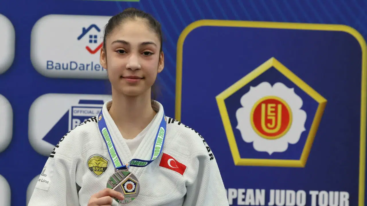 Konyalı milli sporcudan büyük başarı: Büyükşehir'in gururu