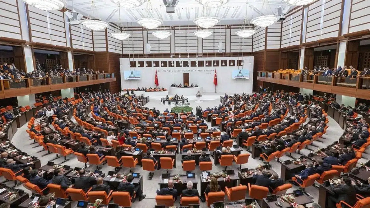 Okul saldırılarıyla ilgili olağanüstü gündem: TBMM ve MEB'de acil kodlu toplantı