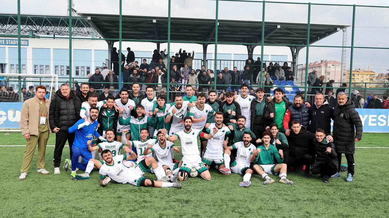 Karatay'ın gururu oldu: Futbol takımı namağlup şampiyon