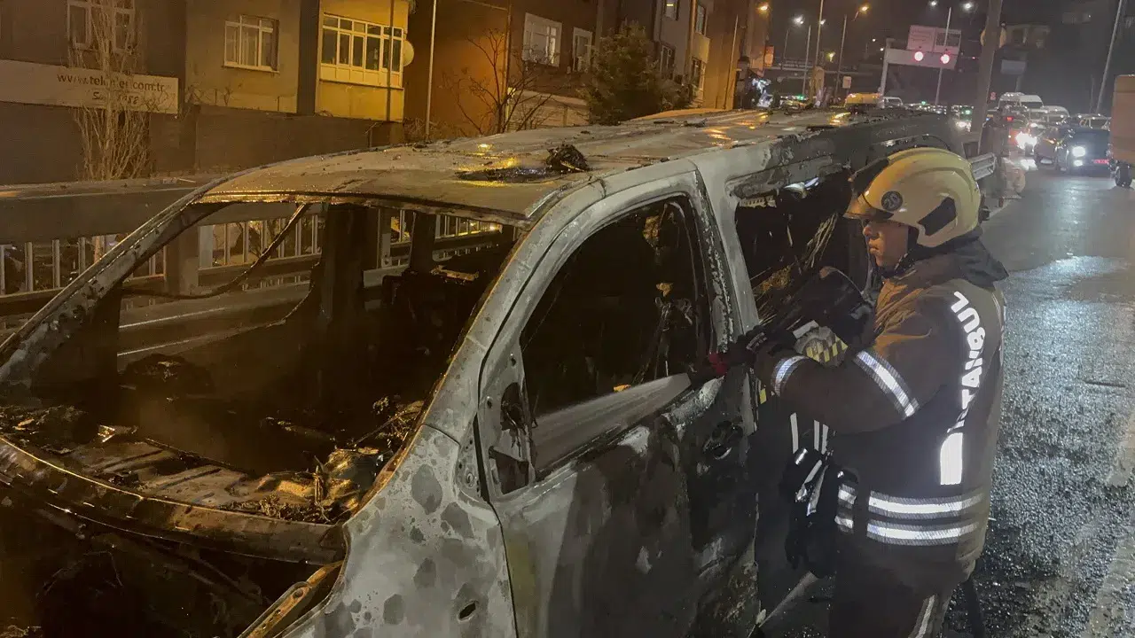 Ticari takside can pazarı: Yolcular son anda tahliye edildi