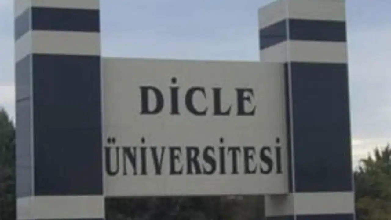 Üniversite kampüsünde petrol bulundu