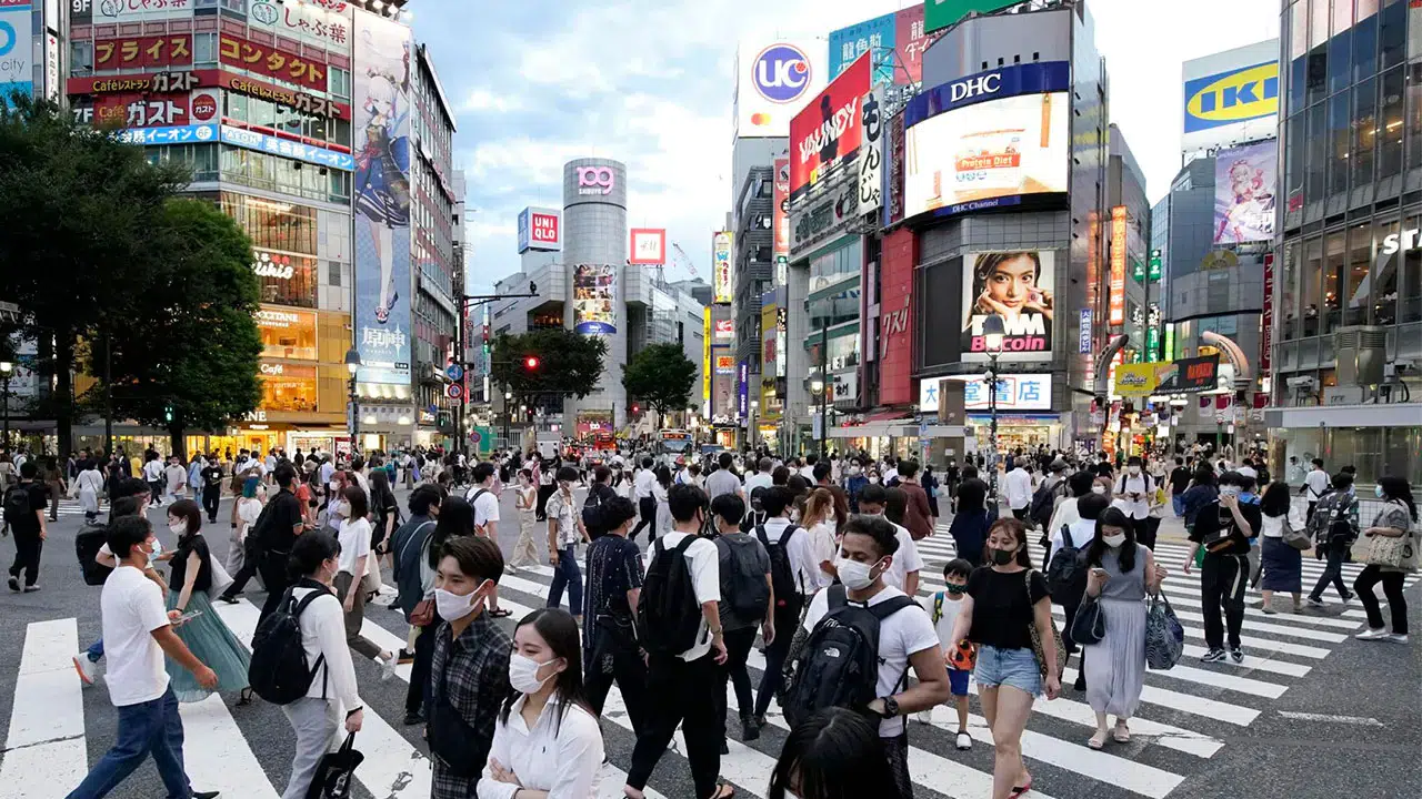 Japonya’da 6.2 büyüklüğünde deprem kamerada