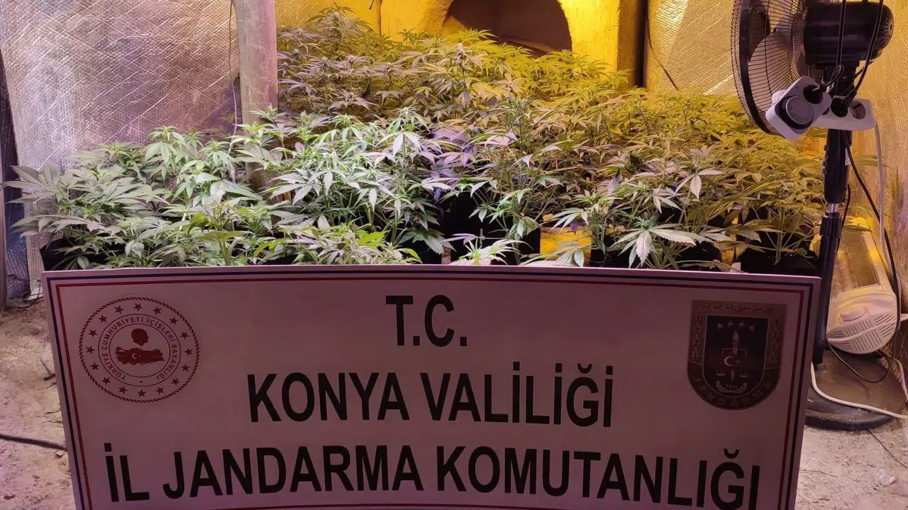 Konya'da uyuşturucu tacirlerine operasyon: 14 tutuklama