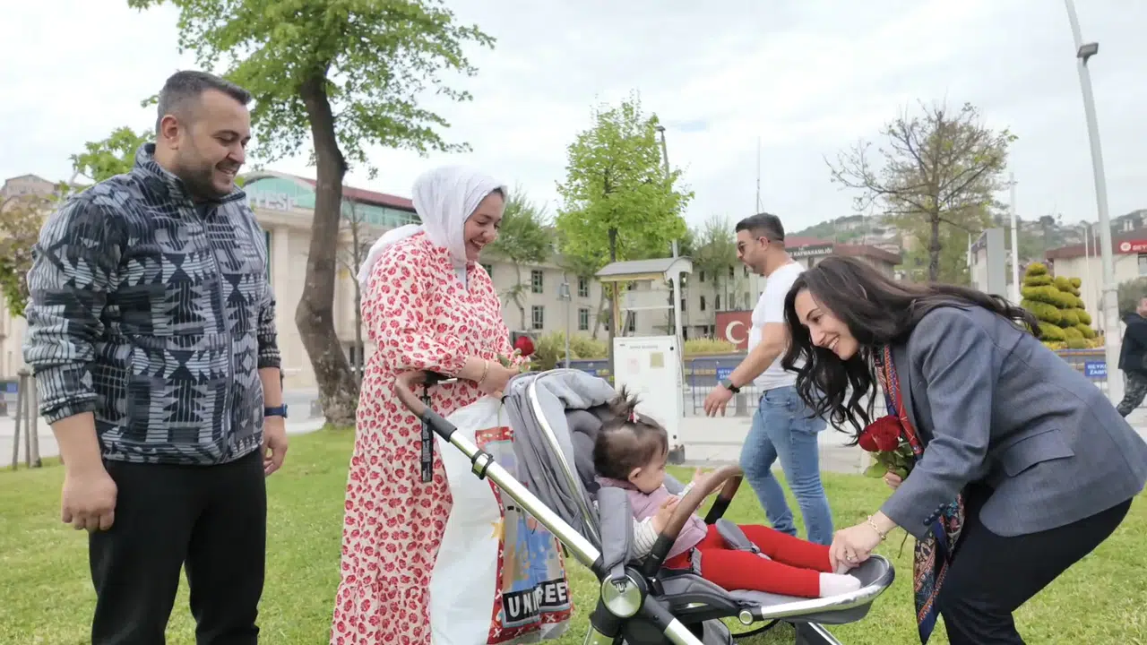 Işıltılı bir cilt için bol su tüketin