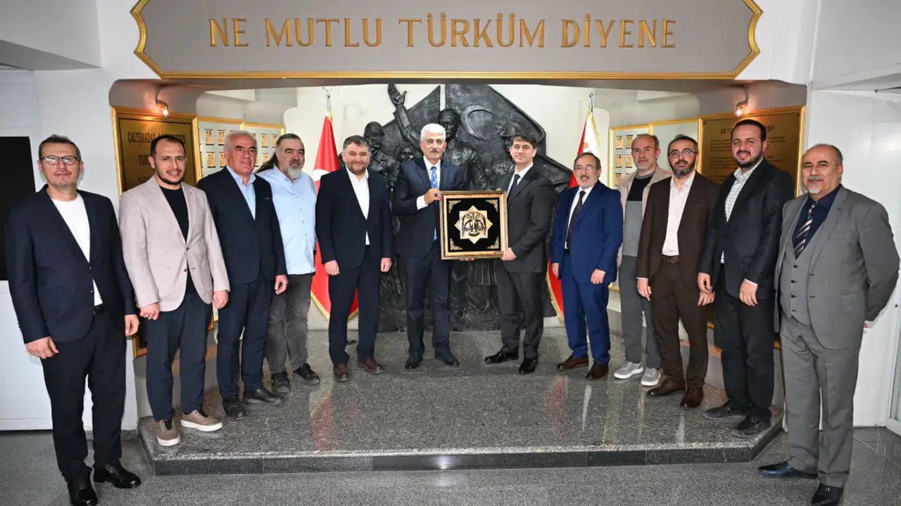 Koç: Konya'ya hizmet edecek olmanın mutluluğunu yaşıyorum