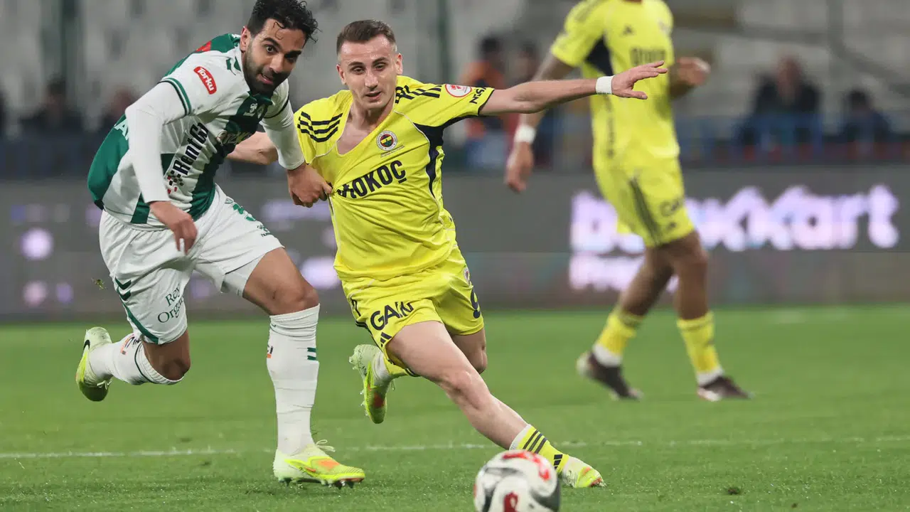 Konya’da zorlu randevu: Konyaspor, Fenerbahçe’yi ağırlıyor