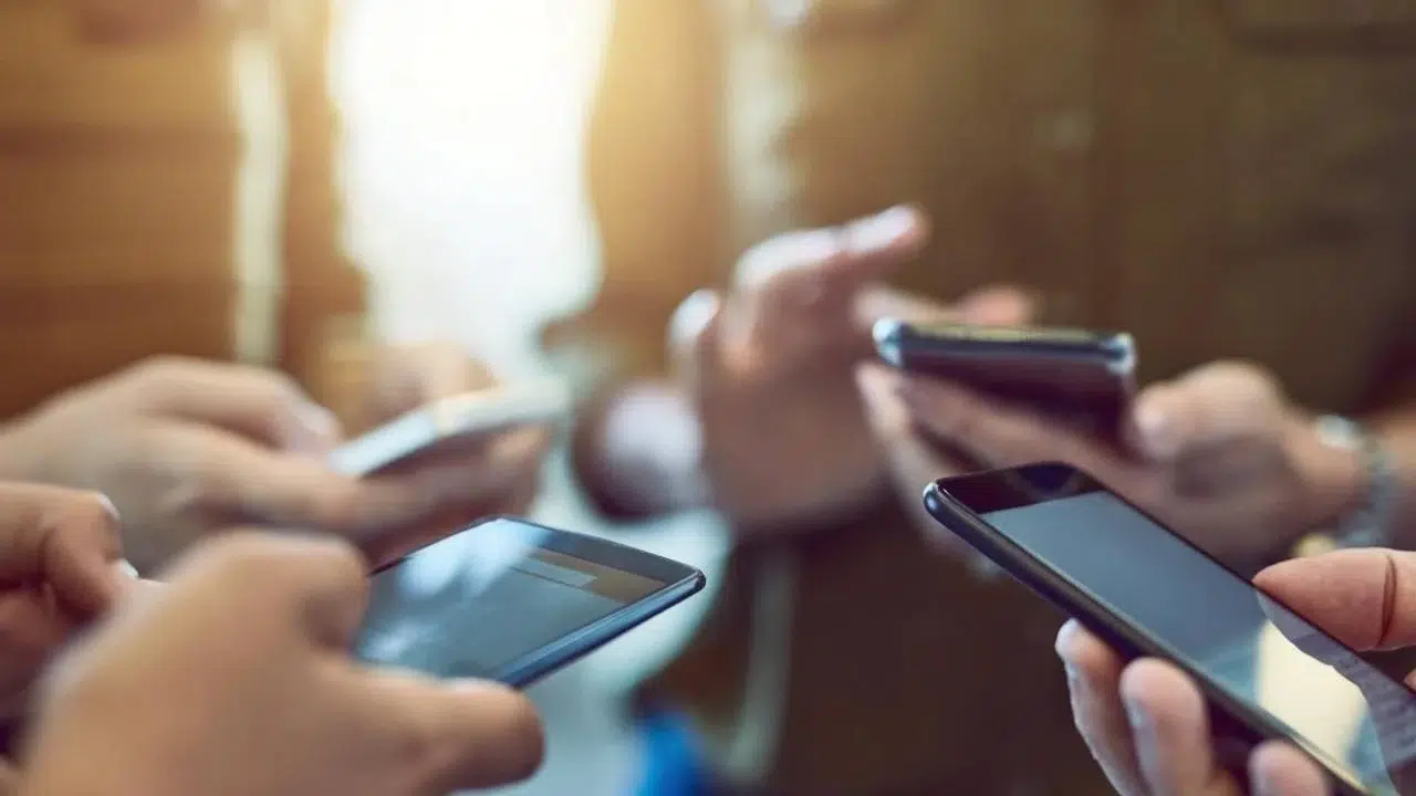 Akıllı telefonlara 12 taksit geliyor