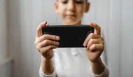 Akıllı telefonlar çocukların ruh sağlığını geriletiyor
