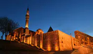 Nasıl korunuyorlar? Konya'daki tarihi mabetlerde güvenlik zaafı