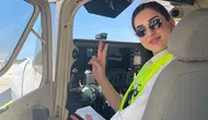 Eğitim uçağı düştü: Pilot adayı genç kadının son fotoğrafı oldu