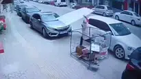Çatı genç kadının üzerinden böyle uçtu
