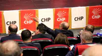 CHP İl Kongresi'nde "etek" krizi