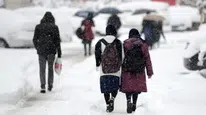 Eğitime kar engeli: Pazartesi günü çok sayıda ilde okullar tatil edildi