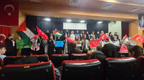 Tiyatro Festivali’nde coşkulu ödül töreni: Türkiye'nin genç yetenekleri sahnede