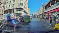 "Boksörüm bak vallahi çeneni kırarım"