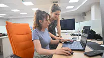 Teknoloji kadın düşmanı mı: Yapay zekâ çalışan kadınları mı vuracak