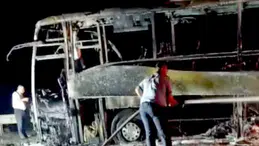 Otobüs cayır cayır yandı, şoför 31 yolcuyu kurtardı