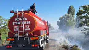 Konya'da ot yangını itfaiyenin müdahalesiyle söndürüldü