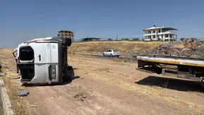 Engellileri taşıyan servis kaza yaptı: Onlarca yaralı var