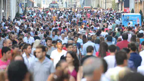 15 yıl içinde 800 milyon genç işsiz sokaklarda olacak: Türkiye için alarm zilleri çalıyor