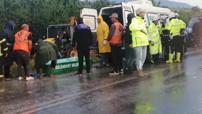 Konya yolunda can pazarı! 5 kişi öldü 25 kişi yaralandı