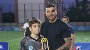 Selçuklu'da şampiyonlar madalyalarını Konyaspor kaptanının elinden aldı
