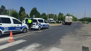 Konya'da kamyon ile otomobil çarpıştı: 3 yaralı var