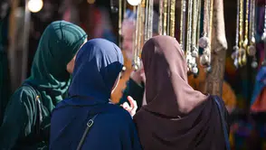 Konya'daki kadına hakaret eden şahıs tutuklandı: Başörtüsü dert olmuş