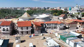 Konya'nın kalbi Mevlana Türbesinin arkası yeni bir kimliğe kavuşuyor