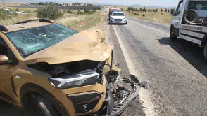 Konya'da lüks araçlar kafa kafaya çarpıştı: 9 yaralı var