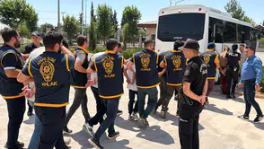 Operasyon kapsamında Konya'da da yakalanan sahte bankacılar tutuklandı