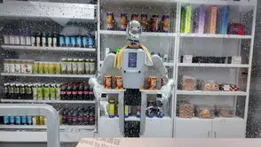 Marketleri artık robotlar işletiyor