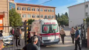 Manisa'da okula silahlı saldırı! Yaralı öğrenciler var