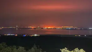 Konya'da anız yangınları geceyi aydınlattı